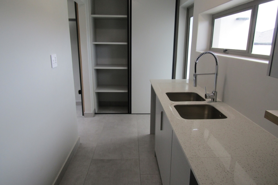 4 Bedroom Property for Sale in Oubaai Western Cape